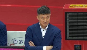 NBA直播-为何遭福建双杀？杜锋直言不讳，肯定1人爆发，胡明轩拿态度说事